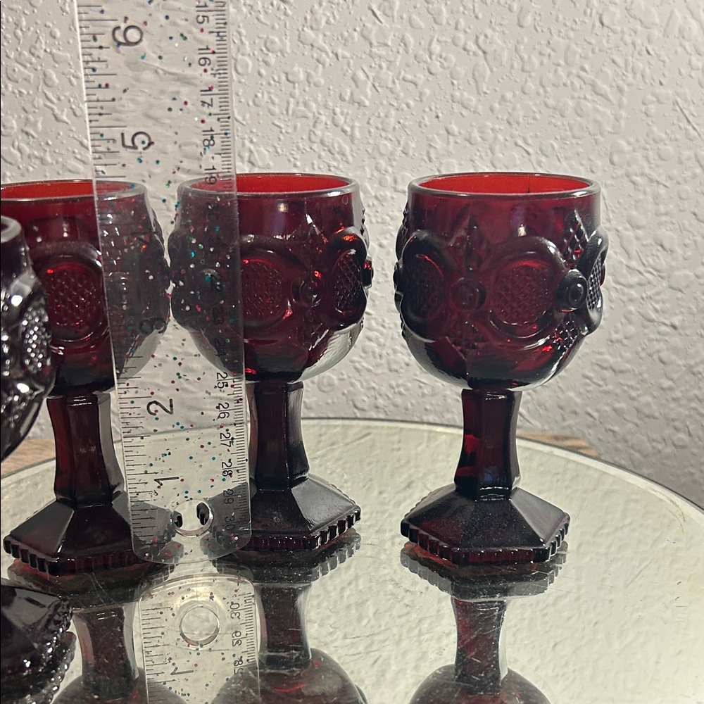 Set of Four Red Goblets or candle holders - Picture 4 of 6